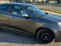 Usata Alfa Romeo Giulietta Exclusive 170 CV (125 kW) 2013 Grigio Utilitaria