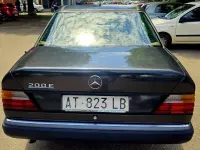 Usata Mercedes E200 122 CV (89 kW) 1990 Berlina