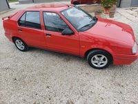 Usata Renault R9 54 CV (39 kW) 1990 Rosso Berlina