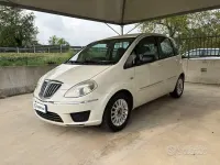 Usata Lancia Musa 77 CV (56 kW) 2012 Bianco Monovolume
