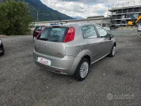Usata Fiat Grande Punto Dynamic 77 CV (56 kW) 2009 Grigio Utilitaria