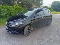 Usata Lancia Ypsilon 69 CV (50 kW) 2024 Nero Utilitaria