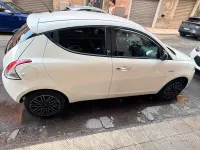 Usata Lancia Ypsilon 69 CV (50 kW) 2012 Utilitaria