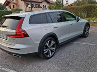 Usata Volvo V60 CC 190 CV (139 kW) 2019 Grigio Station wagon