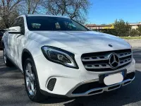 Usata Mercedes GLA200 136 CV (100 kW) 2019 Bianco SUV