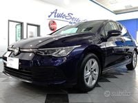 Usata VW Golf VIII Life 115 CV (84 kW) 2022 Blu Berlina