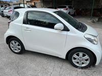 usata Toyota iQ Multidrive 1.0 automatica