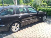 Usata Mercedes E270 Avantgarde 177 CV (130 kW) 2003 Nero Station wagon