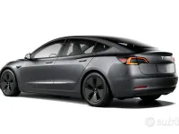Usata Tesla Model 3 Standard Range 88 kW (120 CV) 2022 Grigio stealth Berlina
