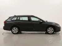 Usata VW Golf VIII Life 116 CV (85 kW) 2023 Grigio Station wagon