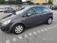 Usata Opel Corsa 85 CV (62 kW) 2013 Grigio Berlina