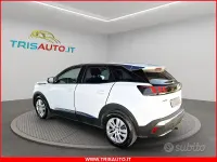Usata Peugeot 3008 Business-Line 120 CV (88 kW) 2018 Bianco SUV