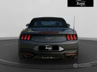 Usata Ford Mustang Convertible 2024 Grigio Cabrio