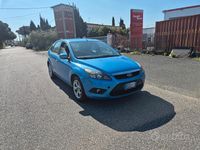 Usata Ford Focus Titanium 110 CV (80 kW) 2010 Blu Berlina