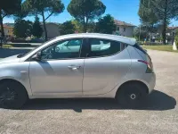 Usata Lancia Ypsilon 80 CV (58 kW) 2013 Grigio Utilitaria