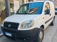 Usata Fiat Doblò 75 CV (55 kW) 2006 Bianco Monovolume
