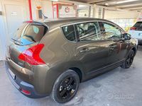 Usata Peugeot 3008 Premium 110 CV (80 kW) 2009 Marrone Berlina