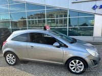 Usata Opel Corsa 85 CV (62 kW) 2013 Grigio Utilitaria
