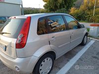 Second-hand Ford Fiesta 90 CP (66 kW) 2008 Gri Berlinǎ