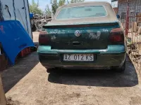 Usata VW Golf IV 101 CV (74 kW) 1998 Verde Cabrio