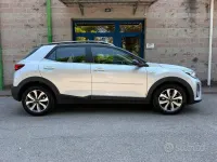 Usata Kia Stonic 84 CV (61 kW) 2022 Grigio SUV