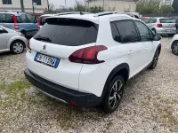 Usata Peugeot 2008 99 CV (72 kW) 2017 Bianco SUV