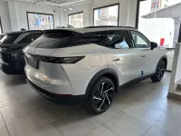 Nuova Omoda 7 279 CV (205 kW) 2026 Khaky white SUV
