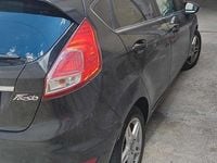 Usata Ford Fiesta 95 CV (69 kW) 2015 Nero Utilitaria
