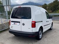 Usata VW Caddy 75 CV (55 kW) 2016 Bianco Monovolume