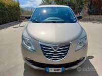 Usata Lancia Ypsilon 69 CV (50 kW) 2013 Grigio Utilitaria