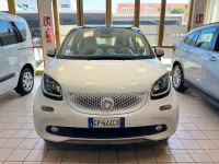 Usata Smart ForFour Proxy 71 CV (52 kW) 2015 Bianco Utilitaria