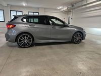 Nuova BMW 120 Efficient Dynamics 190 CV (139 kW) 2025 Grigio Utilitaria