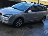 Usata Ford Focus 90 CV (66 kW) 2007 Grigio Station wagon
