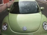 Usata VW New Beetle 102 CV (75 kW) 2001 Verde Utilitaria