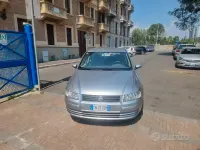 Usata Fiat Stilo 103 CV (75 kW) 2004 Grigio Berlina