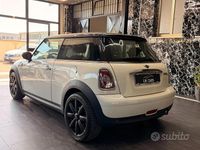 Usata Mini Cooper D 108 CV (79 kW) 2010 Beige Utilitaria