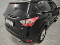 Usata Ford Kuga Titanium 120 CV (88 kW) 2017 Nero SUV