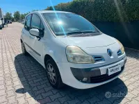 Usata Renault Modus 88 CV (64 kW) 2012 Bianco Monovolume