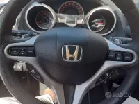 Usata Honda Jazz 99 CV (72 kW) 2009 Utilitaria