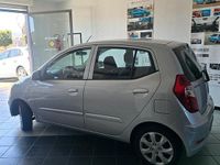 Usata Hyundai i10 Edition 69 CV (50 kW) 2013 Argento Utilitaria