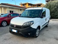 Usata Fiat Doblò Lounge 95 CV (69 kW) 2021 Bianco Monovolume