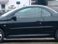 Usata Peugeot 206 CC 109 CV (80 kW) 2004 Nero Cabrio