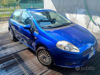 Usata Fiat Grande Punto Dynamic 65 CV (47 kW) 2007 Blu/azzurro Utilitaria