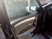 Usata Renault Laguna III 110 CV (80 kW) 2008 Nero Station wagon