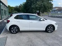 Usata VW Polo Comfortline 90 CV (66 kW) 2018 Bianco Utilitaria