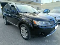 Usata Mitsubishi Outlander Intense 140 CV (102 kW) 2007 Nero SUV