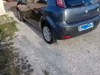 Usata Fiat Punto 95 CV (69 kW) 2011 Bluazzurro Utilitaria