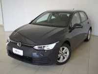 Usata VW Golf VIII Life 110 CV (80 kW) 2021 Grigio Berlina