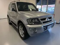 Usata Mitsubishi Pajero 160 CV (117 kW) 2004 Argento SUV