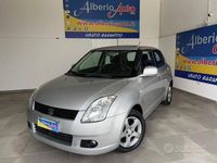 Usata Suzuki Swift GL 92 CV (67 kW) 2006 Argento metallizzato Utilitaria